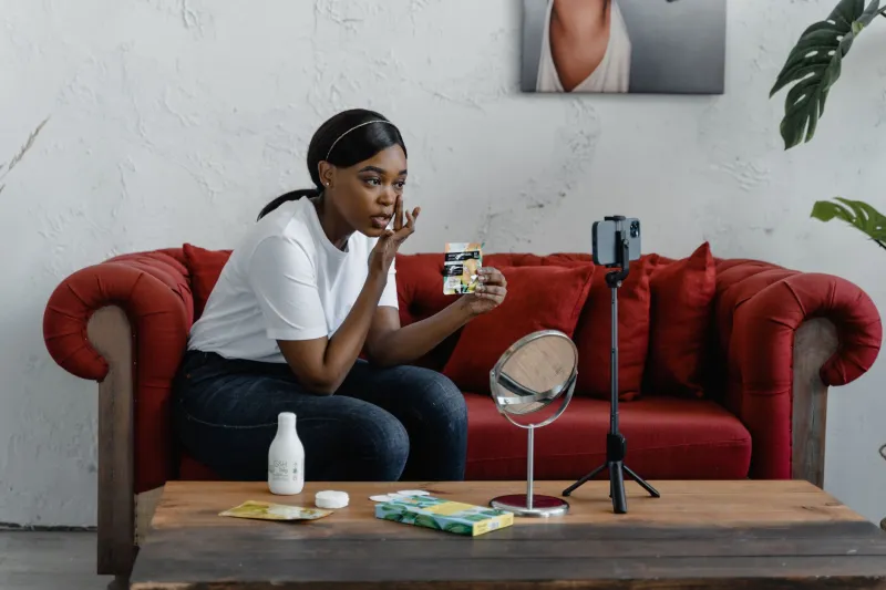Your Box Is Now a Film Set: What TikTok and Instagram Demand From Your Packaging
